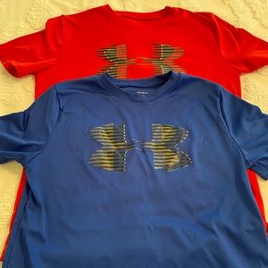 ⚾️ 2 boys L Under Armour shirts ⚾️